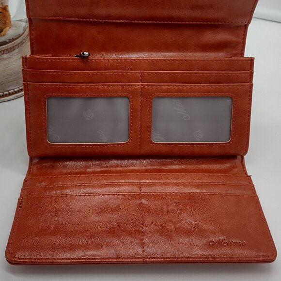 Women's Leather RFID Blocking Trifold Wallet with Embossed Design - Picture 3 of 9